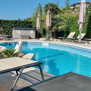 Plein Sud A 900m Du Centre De Sur - Climatisee - Piscine - Spa- Calme Et Detente Maison d'hôtes