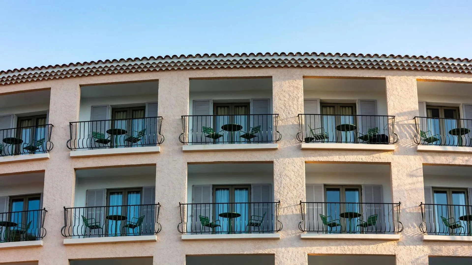 Hotel Du Parc Cavalaire Sur Mer  Cavalaire-sur-Mer