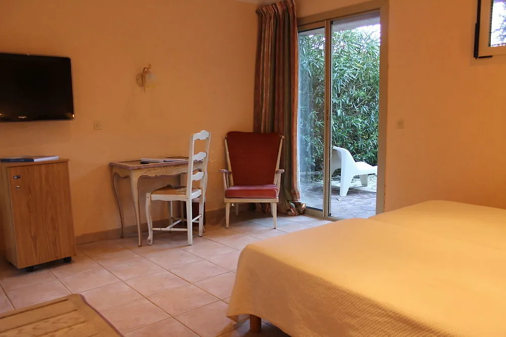 Hotel Du Parc Cavalaire Sur Mer  Cavalaire-sur-Mer